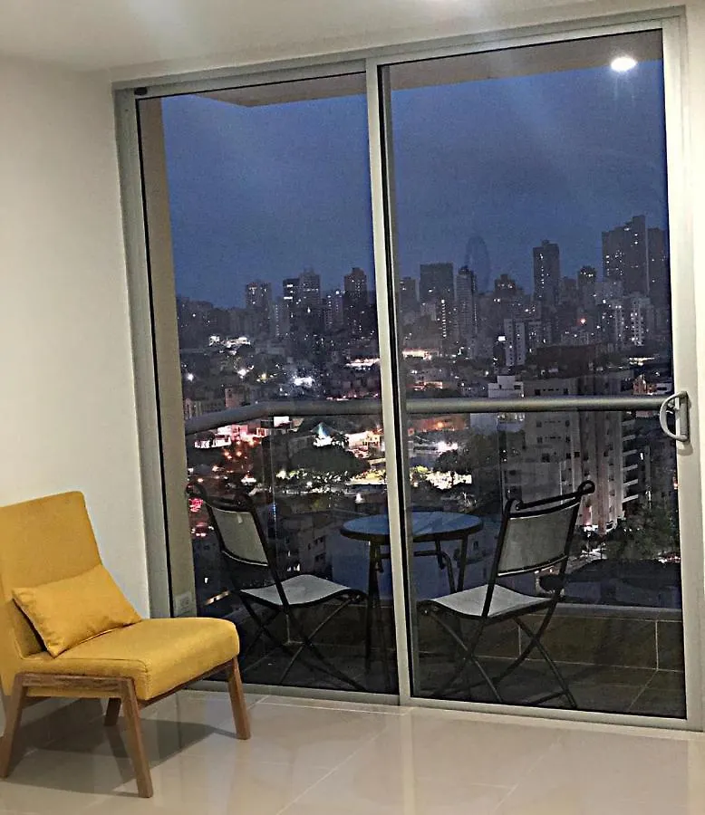 شقة بارانكويلا  في Apartamento Panoramico Milano
